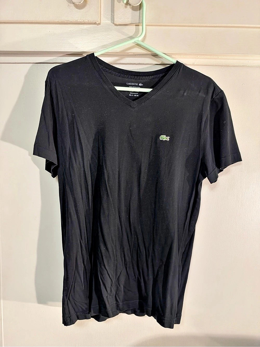 Lacoste Men's Lightweight Pima V-Neck T-Shirt Black Medium